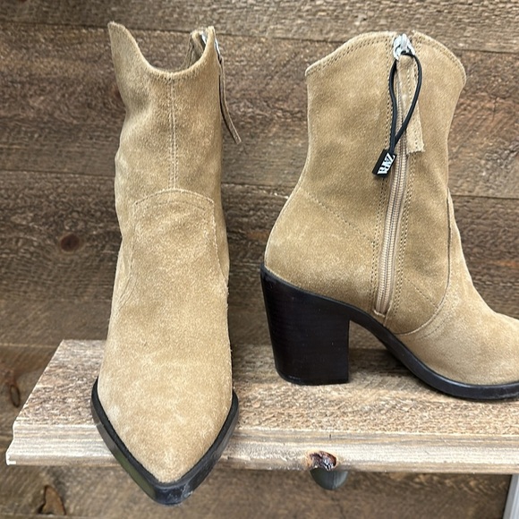 ZARA HEELED COWBOY ANKLE BOOTS Size 6 - Picture 5 of 10